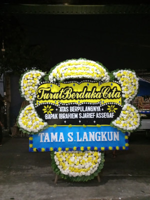 Papan Bunga Duka di Tangsi
